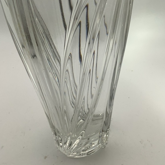 Large 10” Fluted Crystal Vase - Picture 8 of 14